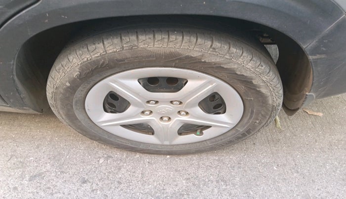 2021 KIA SELTOS HTE 1.5 DIESEL, Diesel, Manual, 1,40,663 km, tyre