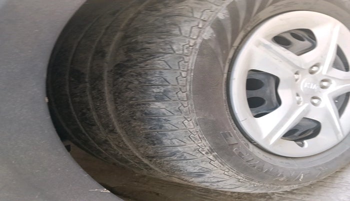 2021 KIA SELTOS HTE 1.5 DIESEL, Diesel, Manual, 1,40,663 km, tyre