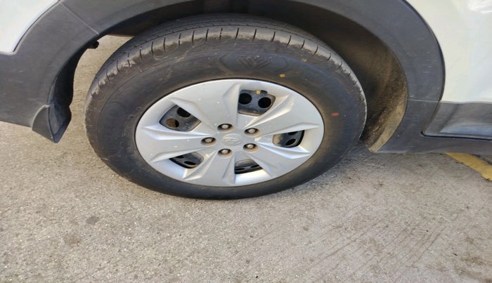 2018 Hyundai Creta E PLUS 1.4 DIESEL, Diesel, Manual, 1,34,439 km, tyre