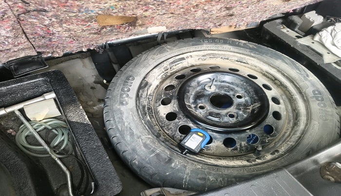 2018 Maruti Wagon R 1.0 VXI, Petrol, Manual, 75,767 km, tyre