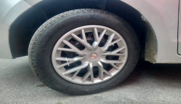 2016 Ford New Figo TREND 1.2 PETROL, Petrol, Manual, 35,401 km, tyre