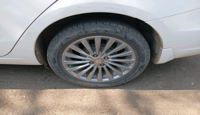 2015 Maruti Ciaz ZDI, Diesel, Manual, 1,71,642 km, tyre