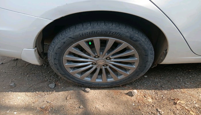 2015 Maruti Ciaz ZDI, Diesel, Manual, 1,71,642 km, tyre