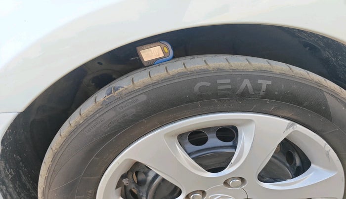 2013 Hyundai Verna FLUIDIC 1.6 CRDI EX, Diesel, Manual, 83,292 km, tyre