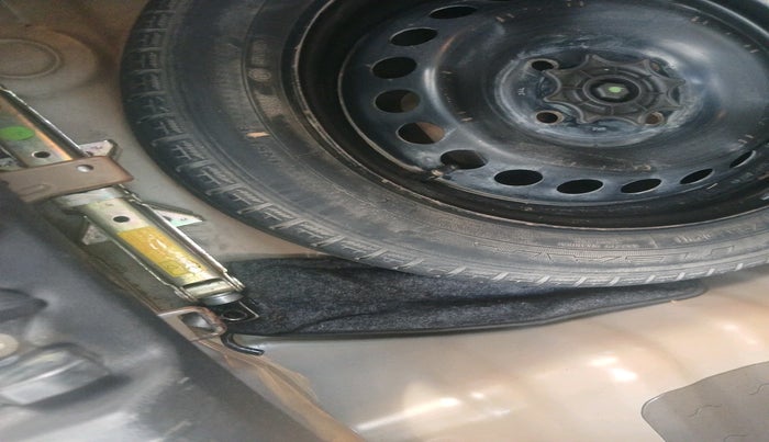 2014 Hyundai Grand i10 SPORTZ 1.2 KAPPA VTVT, Petrol, Manual, 60,000 km, tyre