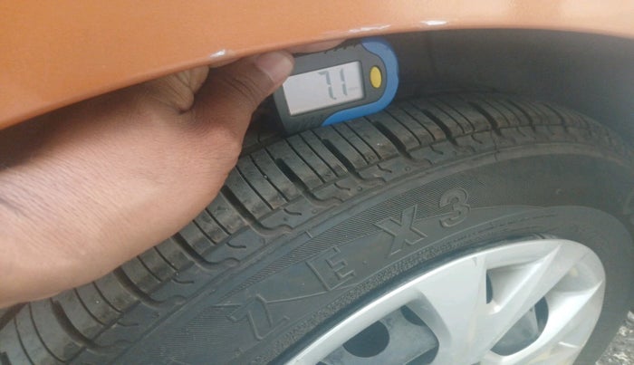 2014 Hyundai Grand i10 SPORTZ 1.2 KAPPA VTVT, Petrol, Manual, 60,000 km, tyre