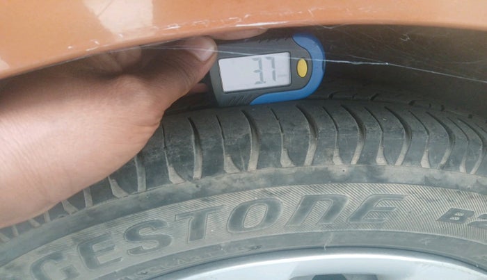 2014 Hyundai Grand i10 SPORTZ 1.2 KAPPA VTVT, Petrol, Manual, 60,000 km, tyre