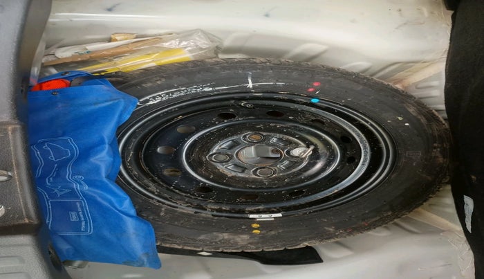 2023 Maruti Alto K10 VXI AMT, Petrol, Automatic, 1,44,333 km, tyre