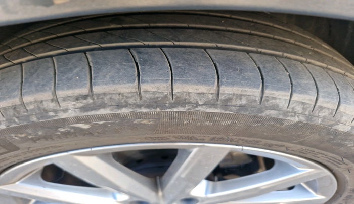 2020 Volkswagen Polo 1.0 GT TSI AT, Petrol, Automatic, 68,201 km, tyre