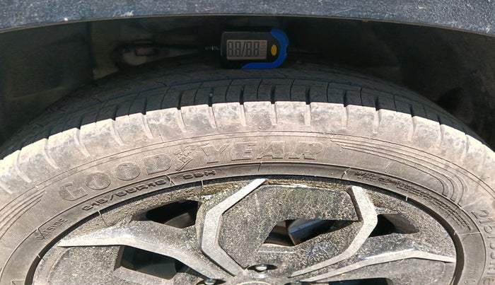 2025 Tata Curvv Creative Plus S 1.2 Petrol 6MT, Petrol, Manual, 19,243 km, tyre