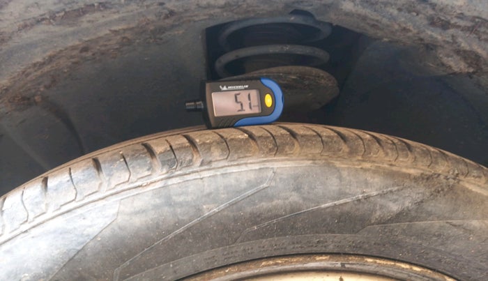 2013 Renault Duster 85 PS RXL DIESEL, Diesel, Manual, 1,71,003 km, tyre