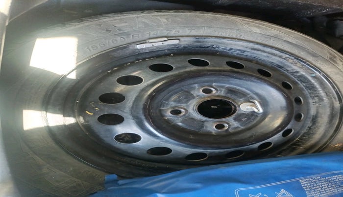 2012 Maruti Wagon R 1.0 VXI, Petrol, Manual, 58,521 km, tyre