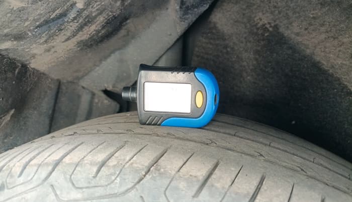 2013 Ford Ecosport TITANIUM 1.5L DIESEL, Diesel, Manual, 1,09,018 km, tyre