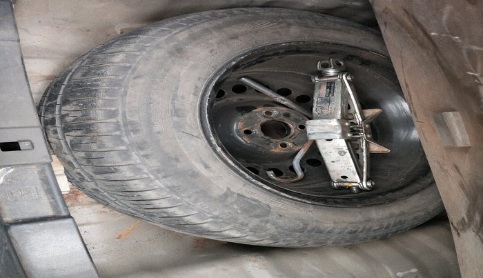 2011 Honda City 1.5L I-VTEC V MT, Petrol, Manual, 90,550 km, tyre