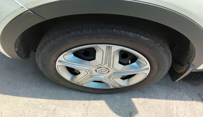 2019 Tata NEXON XM PETROL, Petrol, Manual, 90,751 km, tyre