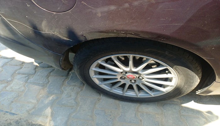 2014 Jaguar XF 2.2 DIESEL, Diesel, Automatic, 91,324 km, tyre