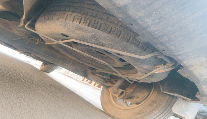 2014 Renault Duster 85 PS RXL DIESEL, Diesel, Manual, 1,32,660 km, tyre