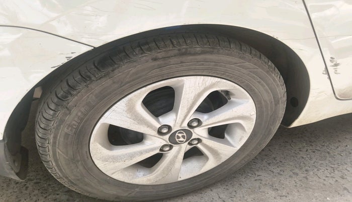 2018 Hyundai Xcent SX 1.2, CNG, Manual, 71,866 km, tyre