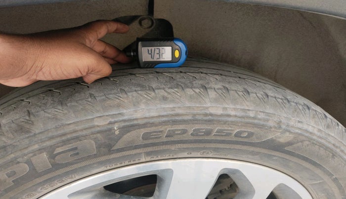 2023 Tata Safari XZA PLUS, Diesel, Automatic, 64,339 km, tyre