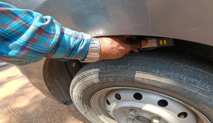 2011 Maruti Wagon R 1.0 LXI, Petrol, Manual, 75,887 km, tyre