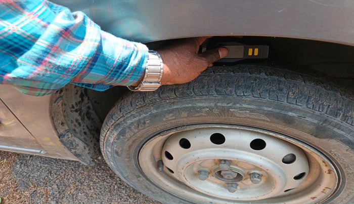 2011 Maruti Wagon R 1.0 LXI, Petrol, Manual, 75,887 km, tyre