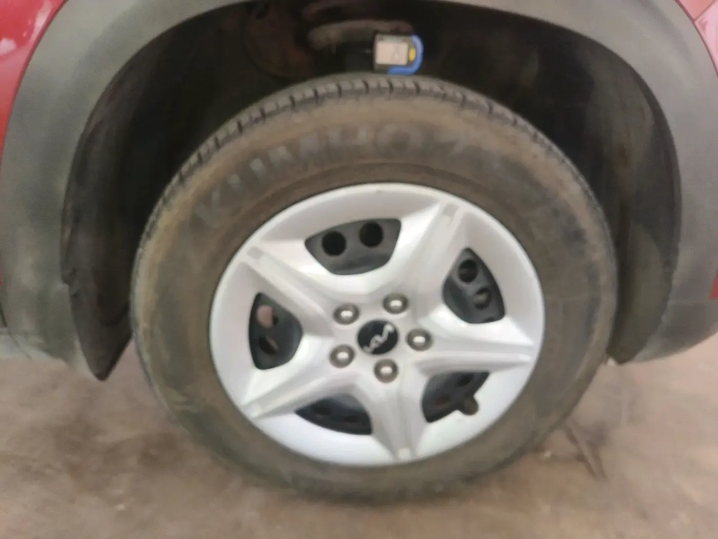 2022 KIA SELTOS HTK 1.5 PETROL, Petrol, Manual, 33,422 km, tyre
