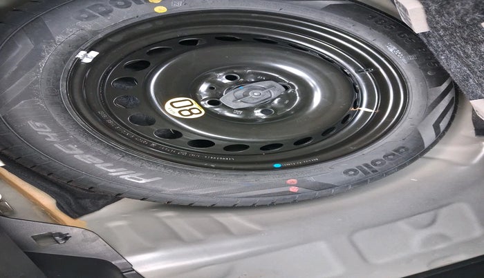 2023 Maruti Baleno ZETA 1.2 AGS, Petrol, Automatic, 14,227 km, tyre