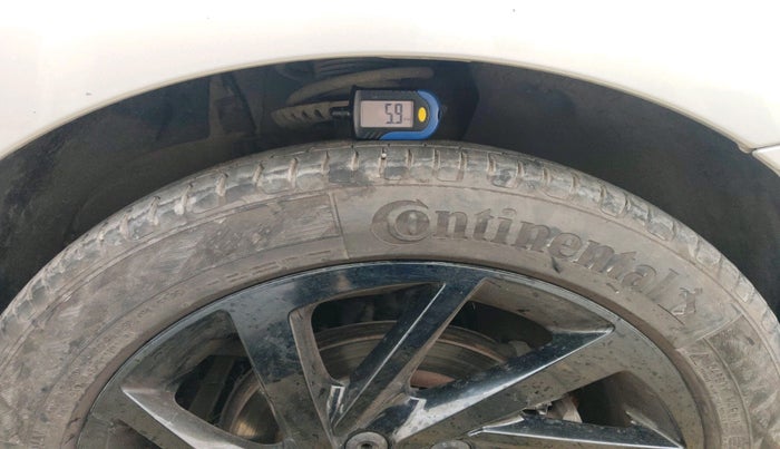 2021 Volkswagen Vento HIGHLINE 1.0L TSI, Petrol, Manual, 25,894 km, tyre