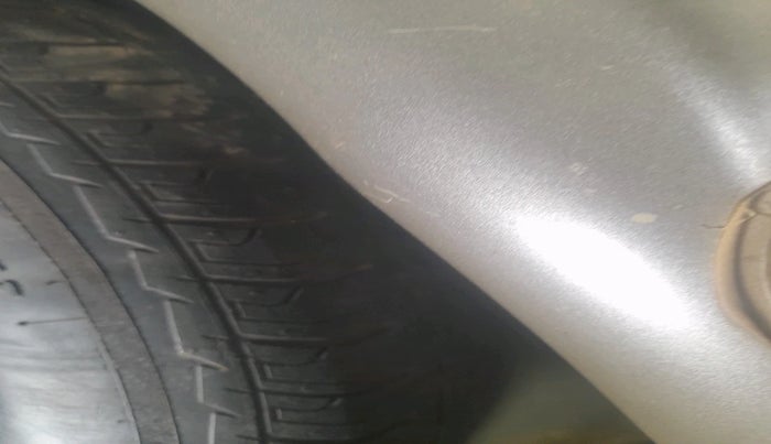 2016 Maruti Swift VXI, Petrol, Manual, 1,17,471 km, tyre