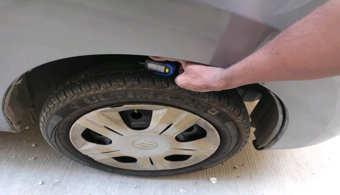 2012 Maruti Wagon R 1.0 VXI, Petrol, Manual, 1,14,523 km, tyre