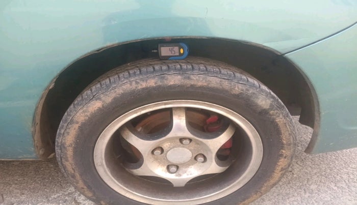 2009 Maruti Zen Estilo LXI, Petrol, Manual, 32,291 km, tyre