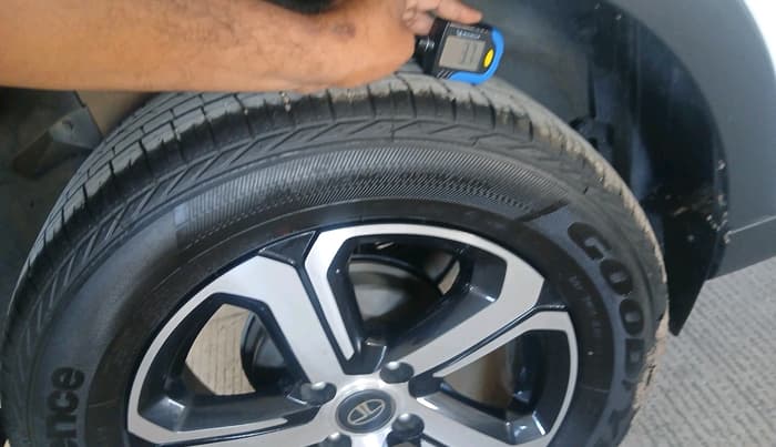 2023 Tata NEXON XZA PLUS SUNROOF PETROL, Petrol, Automatic, 25,666 km, tyre