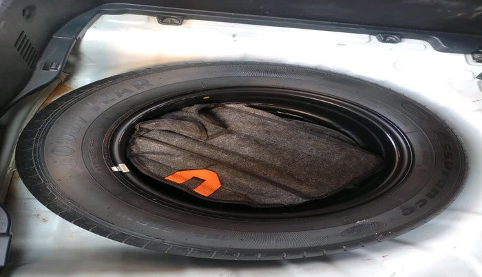 2019 Hyundai VENUE SX 1.0 (O) TURBO, Petrol, Manual, 91,119 km, tyre