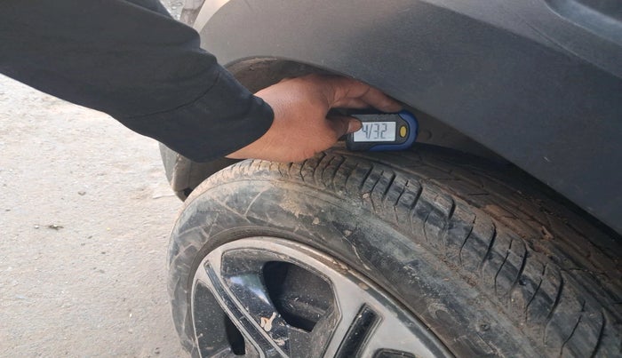 2022 Nissan MAGNITE XE, Petrol, Manual, 53,236 km, tyre