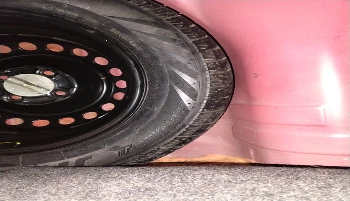 2018 Honda Brio VX AT, Petrol, Automatic, 47,174 km, tyre