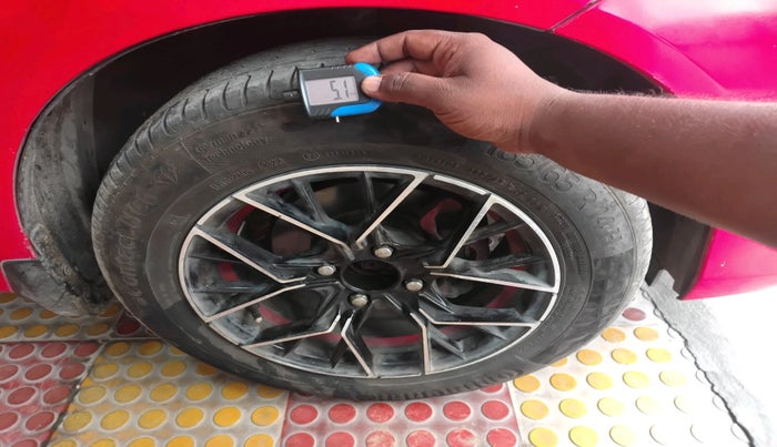 2018 Honda Brio VX AT, Petrol, Automatic, 47,174 km, tyre