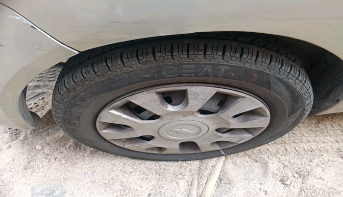 2011 Chevrolet Spark LS 1.0, Petrol, Manual, 68,654 km, tyre