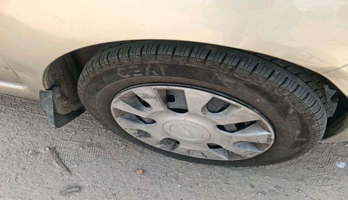 2011 Chevrolet Spark LS 1.0, Petrol, Manual, 68,654 km, tyre