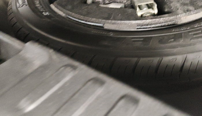 2020 Maruti Vitara Brezza ZXI, Petrol, Manual, 30,286 km, tyre