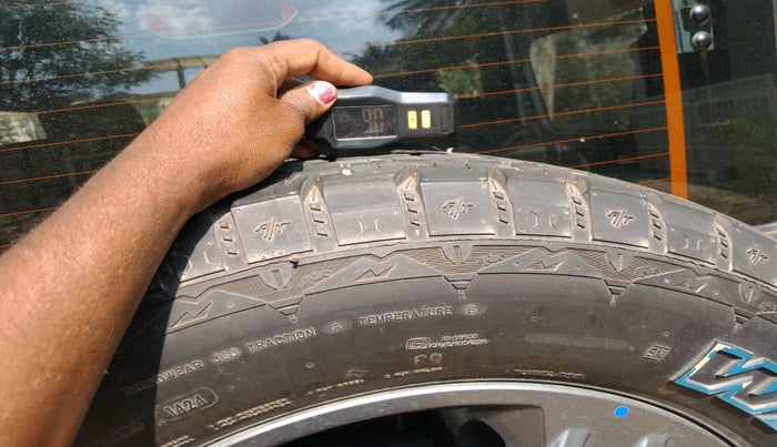 2024 Mahindra Thar LX P 2WD AT HT, Petrol, Automatic, 4,558 km, tyre