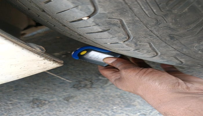 2017 Maruti Ciaz VDI (O) SHVS, Diesel, Manual, 1,03,173 km, tyre