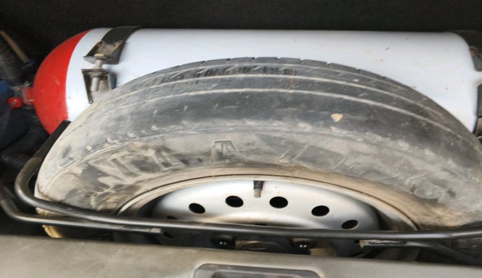 2021 Maruti New Wagon-R LXI CNG 1.0, CNG, Manual, 68,365 km, tyre