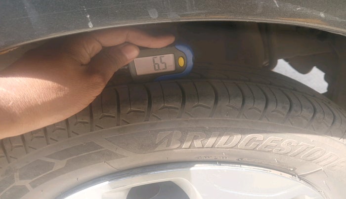 2024 Tata Tiago XM CNG, CNG, Manual, 55,070 km, tyre