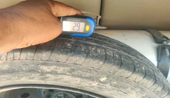 2018 Maruti Celerio VXI CNG, CNG, Manual, 1,77,936 km, tyre