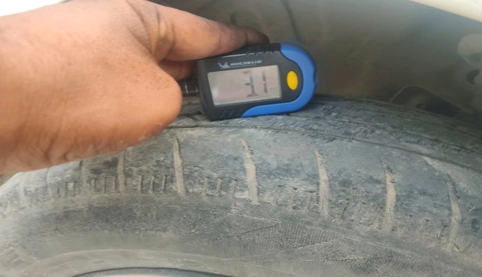 2018 Maruti Celerio VXI CNG, CNG, Manual, 1,77,936 km, tyre