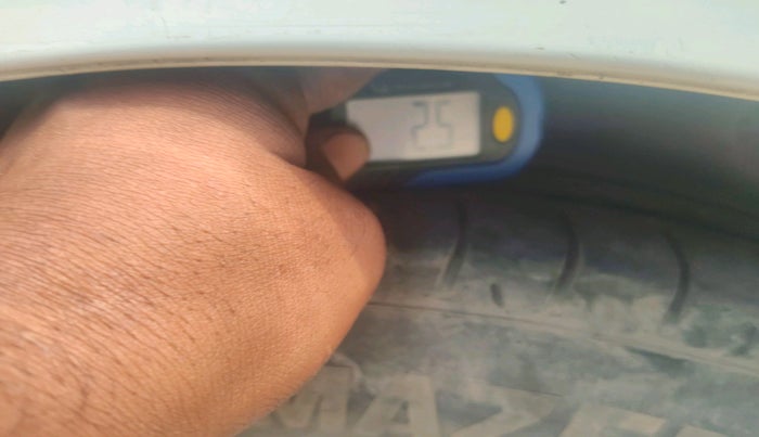 2018 Maruti Celerio VXI CNG, CNG, Manual, 1,77,936 km, tyre