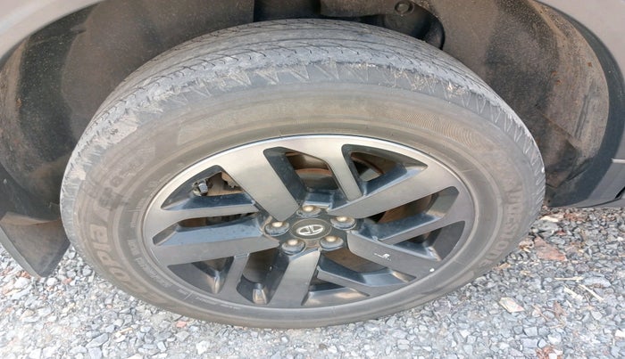 2023 Tata Harrier XZA PLUS O DARK EDITION, Diesel, Automatic, 47,784 km, tyre