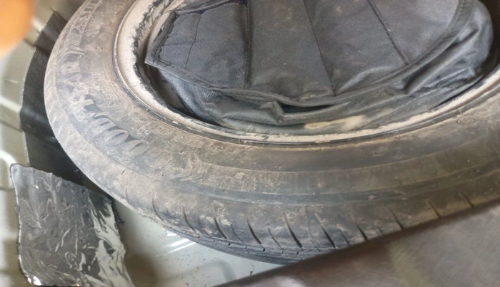 2025 Tata NEXON Smart Plus 1.2 Revotron 6 AMT, Petrol, Automatic, 9,108 km, tyre