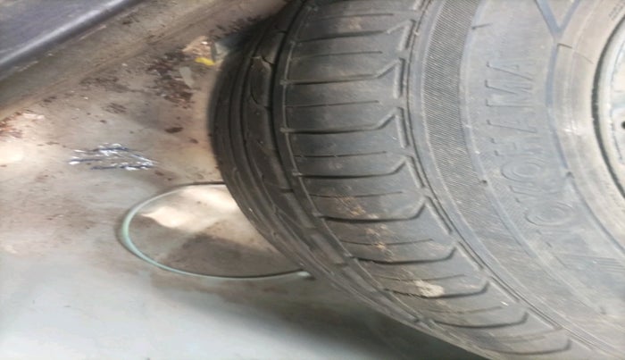 2011 Hyundai i20 SPORTZ 1.2, Petrol, Manual, 98,309 km, tyre