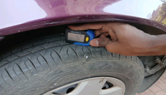 2006 Ford Ikon 1.3 FLAIR PETROL, Petrol, Manual, 30,772 km, tyre